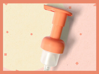 Pourquoi la mousse nettoyante se bouche après rechargement ?